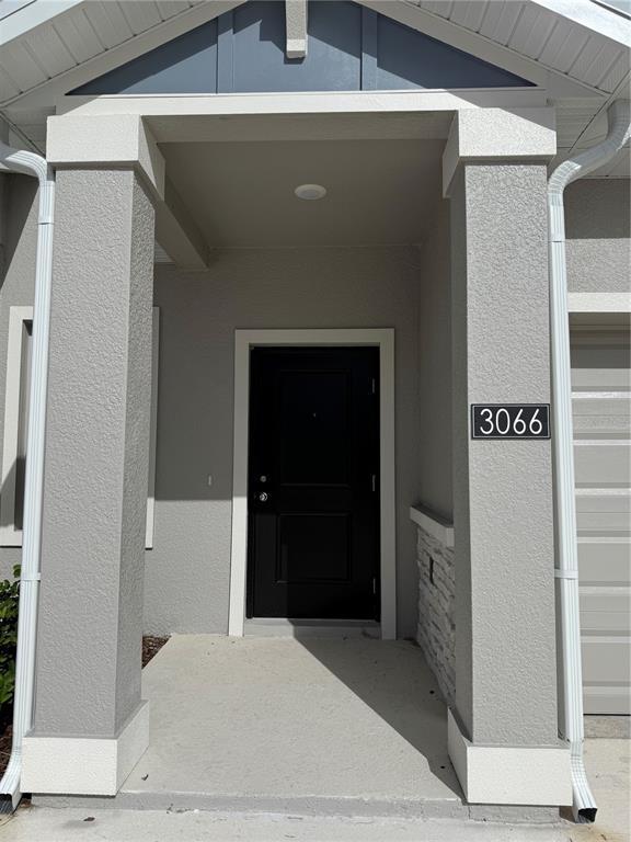 Building Photo - 3066 Chantilly Dr