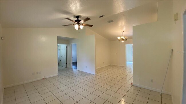 Foto del edificio - 2717 NE 17th Ave