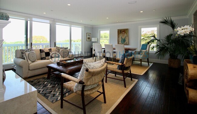 Building Photo - Luxury Rental in Seafirth Estates!  Bay Views!  Salt Water Pool!  Beach Access! FOUNDATION