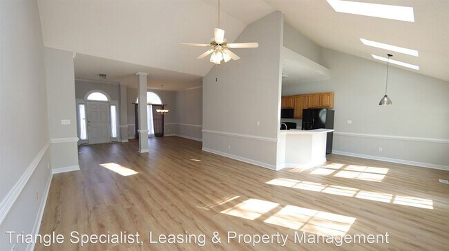 Building Photo - 3 br, 2.5 bath House - 5301 Harrington Gro...