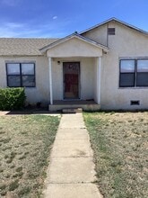 Building Photo - 1609 S Avenue C