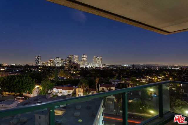 Building Photo - 10490 Wilshire Blvd