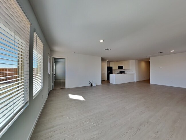 Building Photo - 3712 Los Cabos Dr