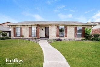 Building Photo - 1835 Tree Line Dr