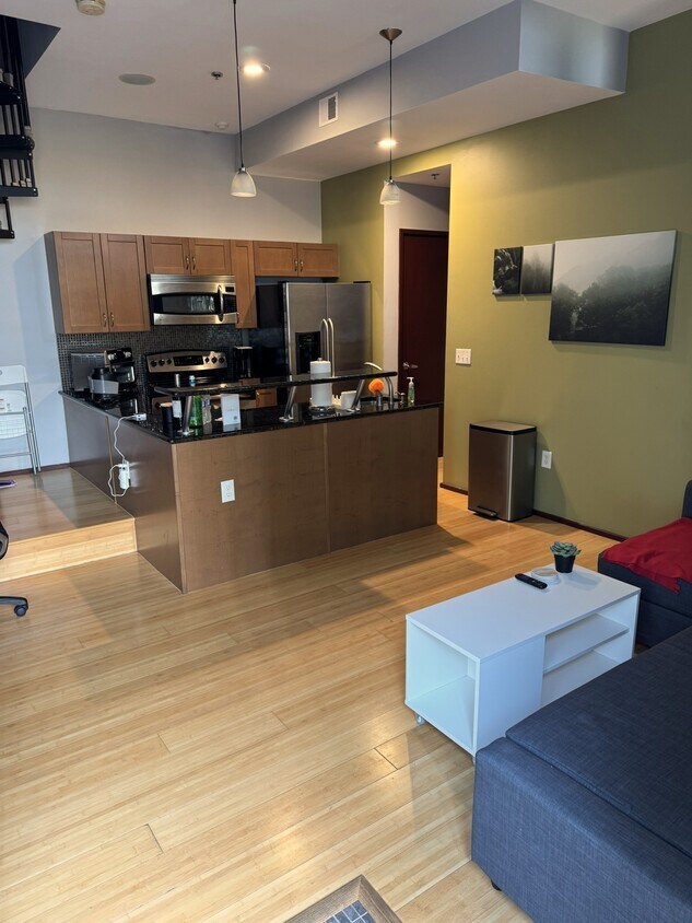 Foto principal - 277 McDonald Ave