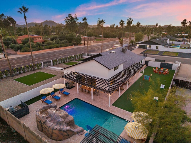 Building Photo - 12201 N 58th Way