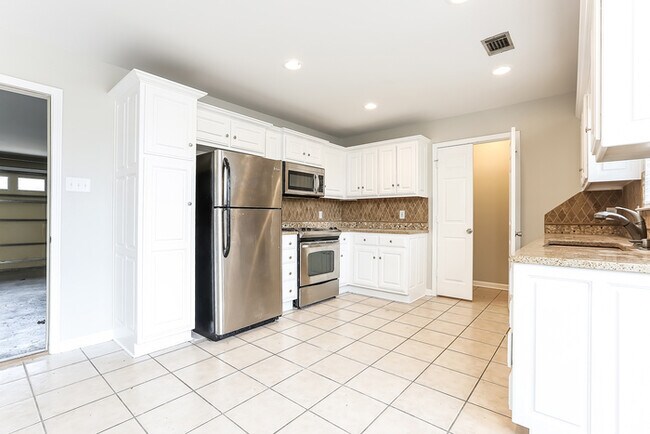 Foto del edificio - 10708 Stoneridge Dr