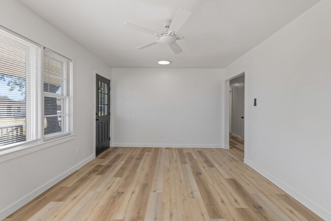 Building Photo - 104 Colorado Ave