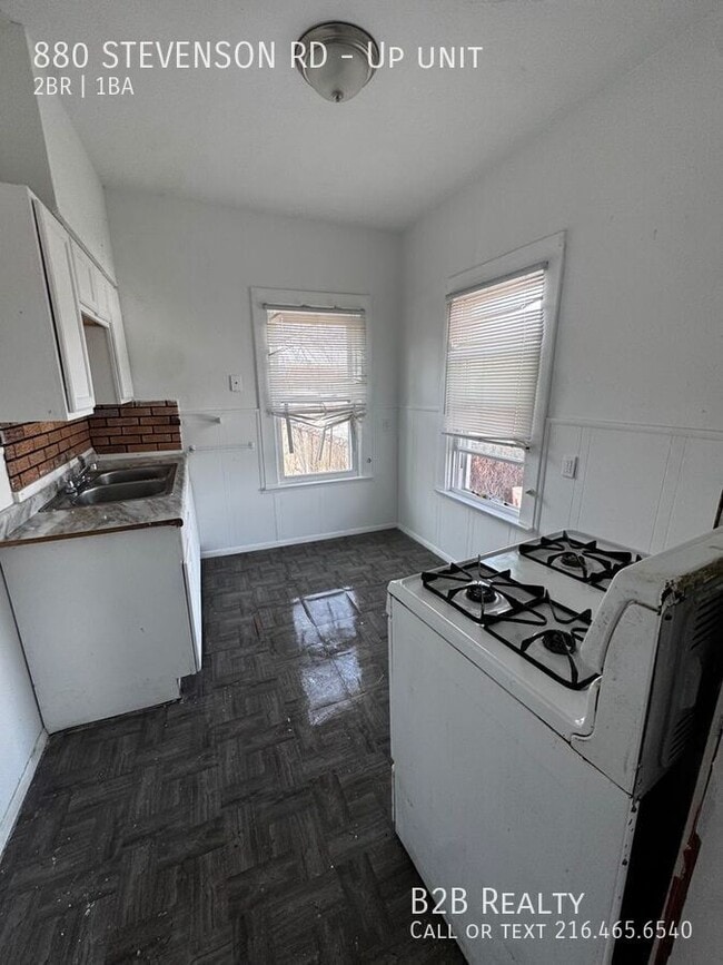 Foto del edificio - 880 Stevenson Rd