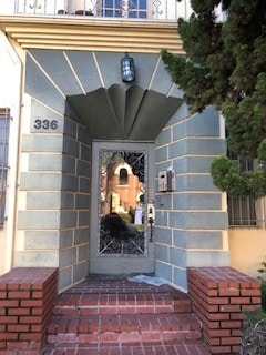 Building Photo - 336 S Cochran Ave