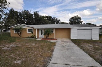 Building Photo - 4811 Ron Cir