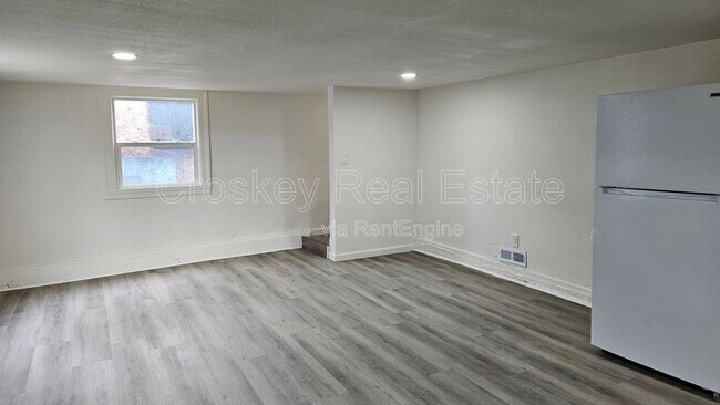 Foto del edificio - 1346 Redwood St