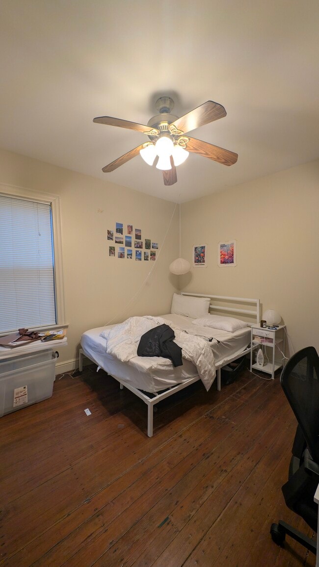 Foto del edificio - 804 Parker St