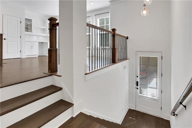 Building Photo - 1278 Linden Ct