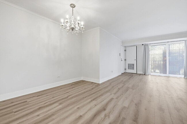 Building Photo - 382 Oak Trails Rd