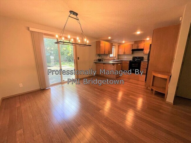Building Photo - 8024 N Chautauqua Blvd