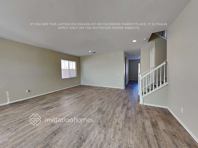 Foto del edificio - 1956 Montanra Ln