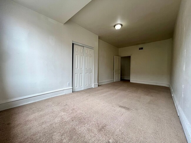 Foto del edificio - Fantastic Oakland 3BR! 2 FULL Bathrooms / Central A/C! Call Today!!