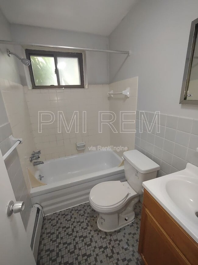 Foto del edificio - 14437 Triskett Rd