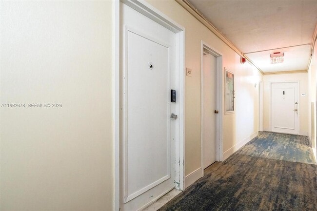 Foto del edificio - 18071 Biscayne Blvd