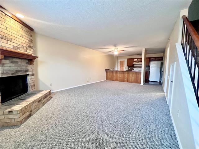 Building Photo - 816 Redbud Dr