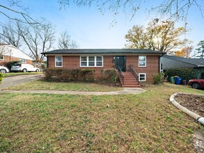 Building Photo - 2312 Sheffield Rd