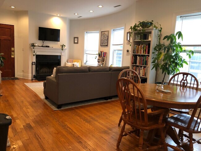 Foto del edificio - 4020 N Ashland Ave