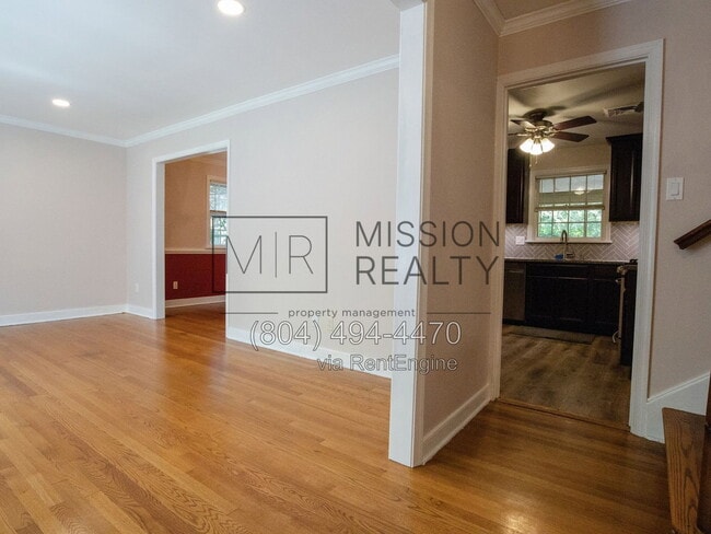 Building Photo - 325 Fairwood Dr