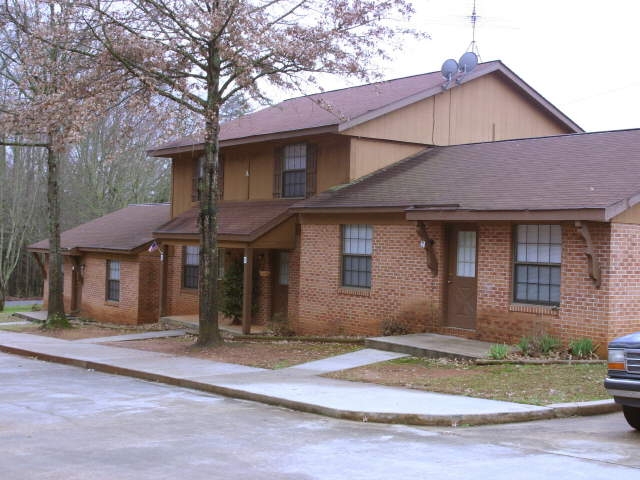 Primary Photo - 3070 Manley St