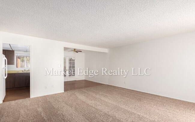 Foto del edificio - 2Bed/2Bath Apt at 111th/Tennessee! $399 MO...