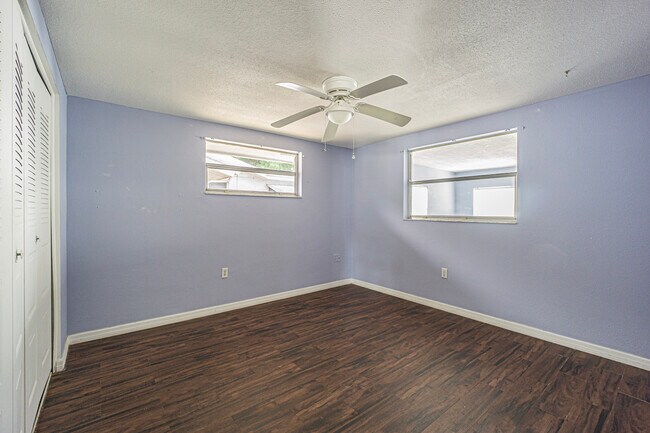 Building Photo - 7824 Foxwood Dr