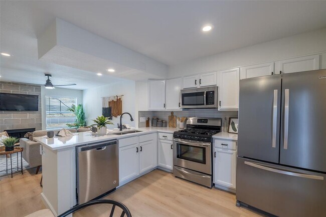 Foto del edificio - 3601 Menchaca Rd