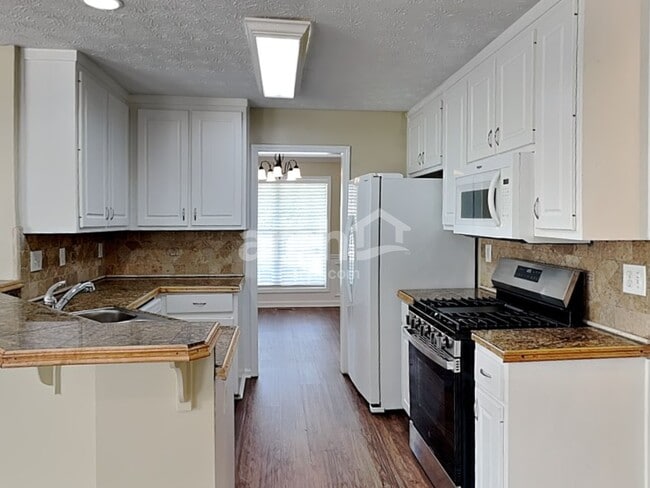 Building Photo - 1877 Alcovy Trace Way
