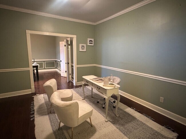 Foto del edificio - 416 Towne Lake Dr