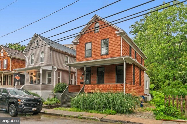 Foto del edificio - 5521 Mattfeldt Ave