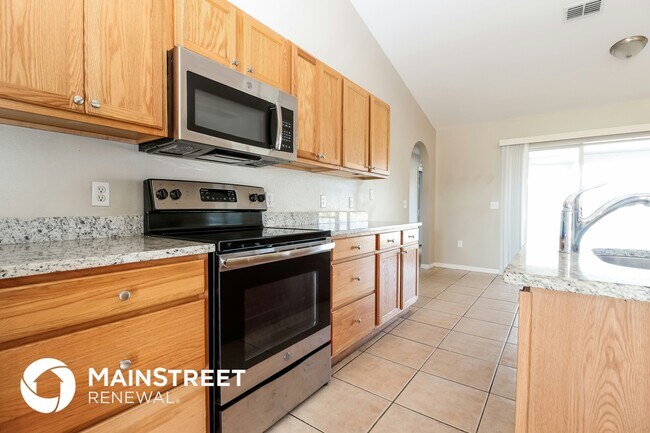 Foto del edificio - 527 NE 6th Pl