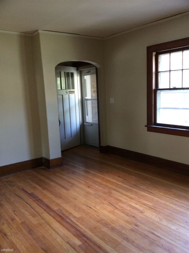 Building Photo - 137 N 33rd St