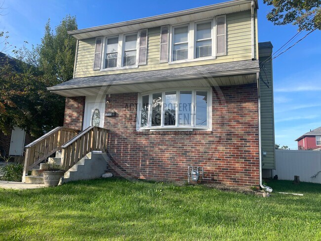 Foto del edificio - 1535 Gross Ave