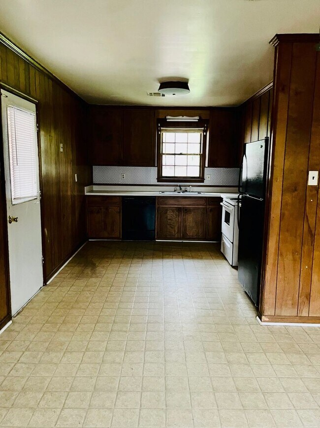 Foto del edificio - 3 Bed, 2 Bath Home in Prattville!