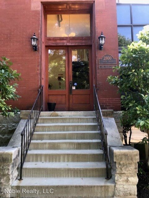 Primary Photo - 2800 S Grand Blvd