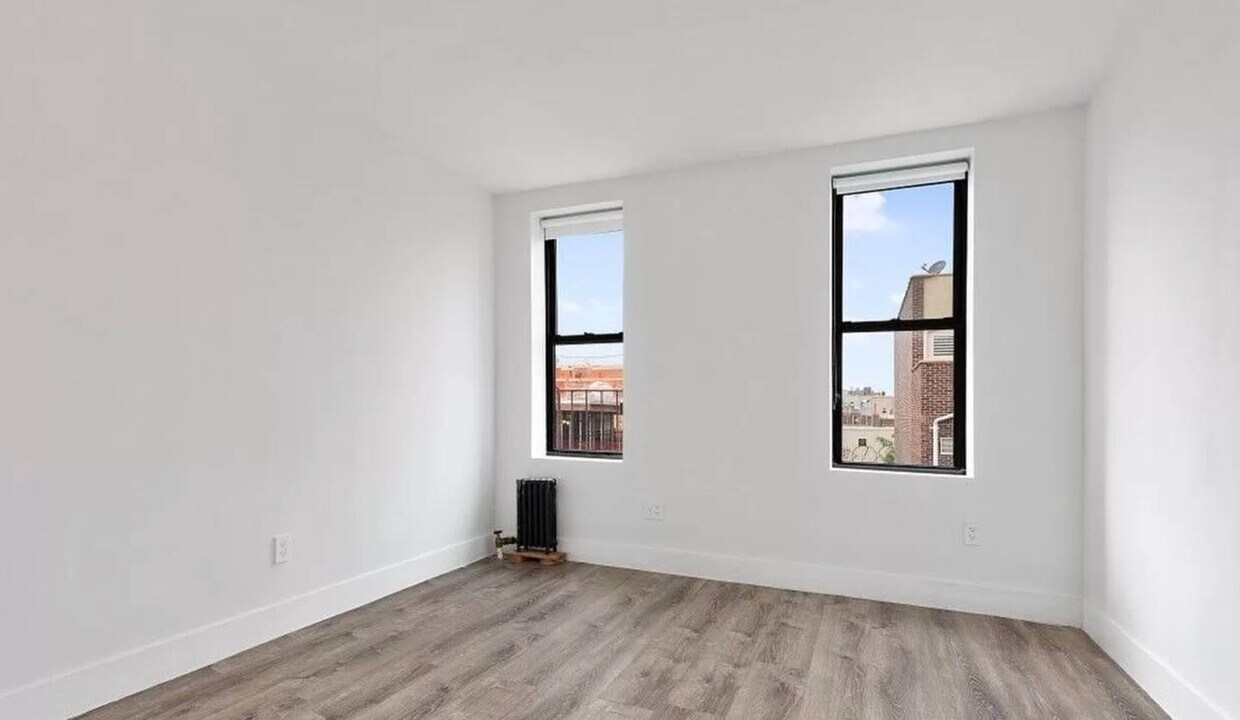 Foto del edificio - 30-44-44 32nd St