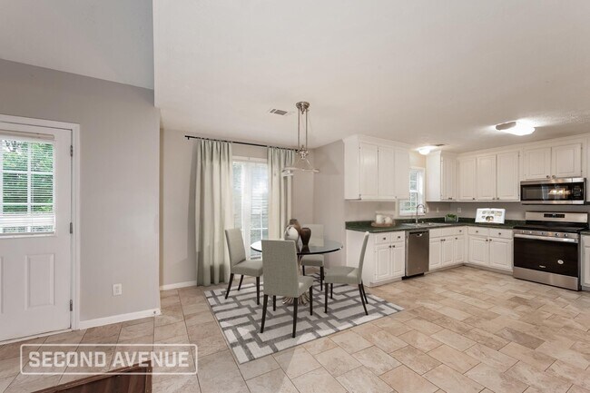 Foto del edificio - 512 Gatewood Dr