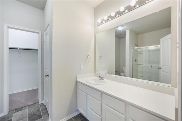Building Photo - 5949 Hopkins Dr