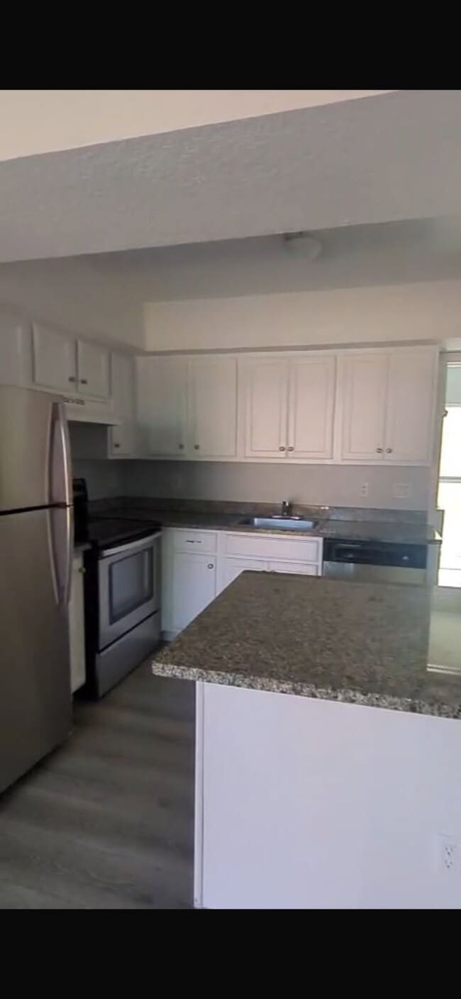 Kitchen - Pelican Pointe