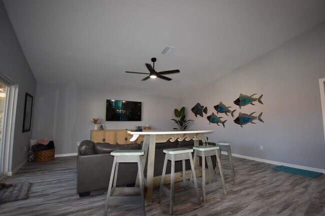 Building Photo - 4795 S Amstel Dr