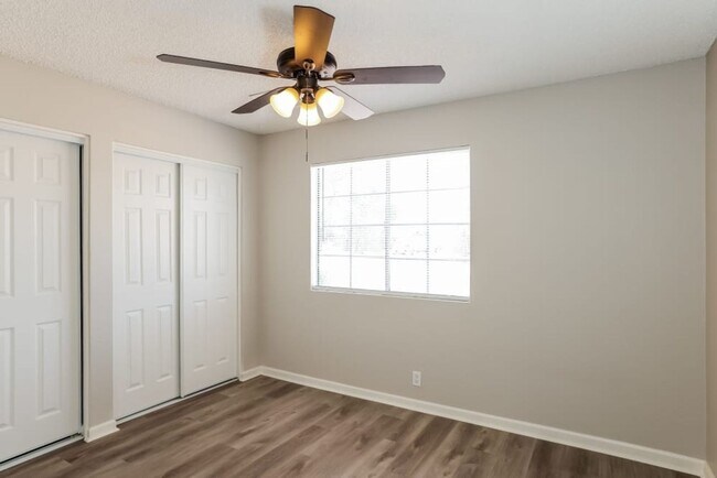 Building Photo - Charming 3BR House in Glendale