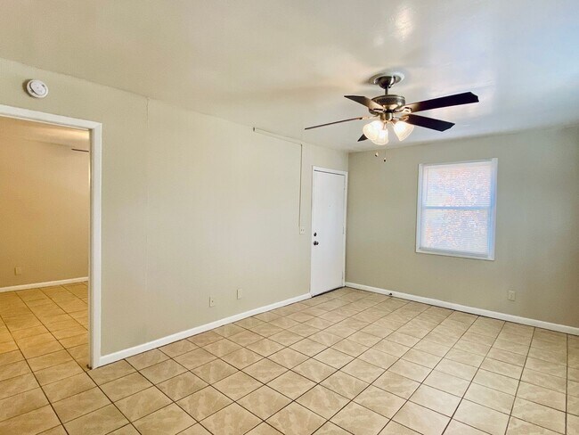 Foto del edificio - Conveniently Located 1 Bedroom, 1 Bath Apartment Near Downtown Orlando!