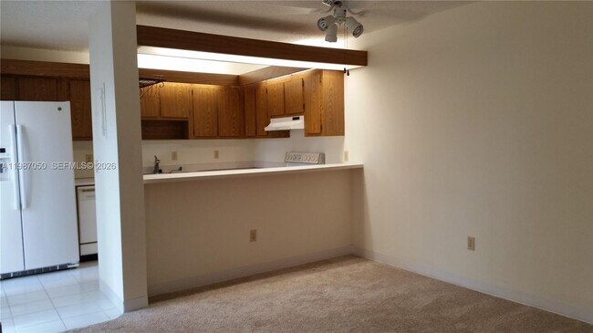 Foto del edificio - 825 Center St