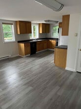 Building Photo - 907 Bantam Rd