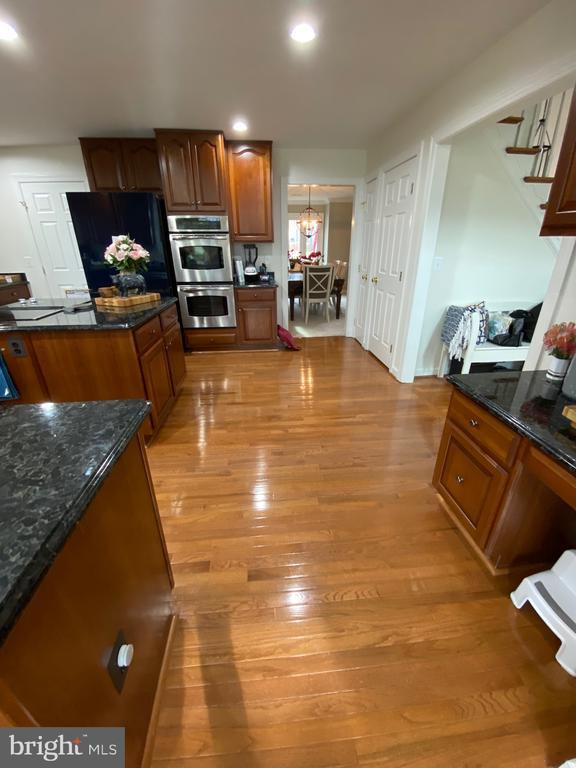 Building Photo - 14403 Dunwoody Ct